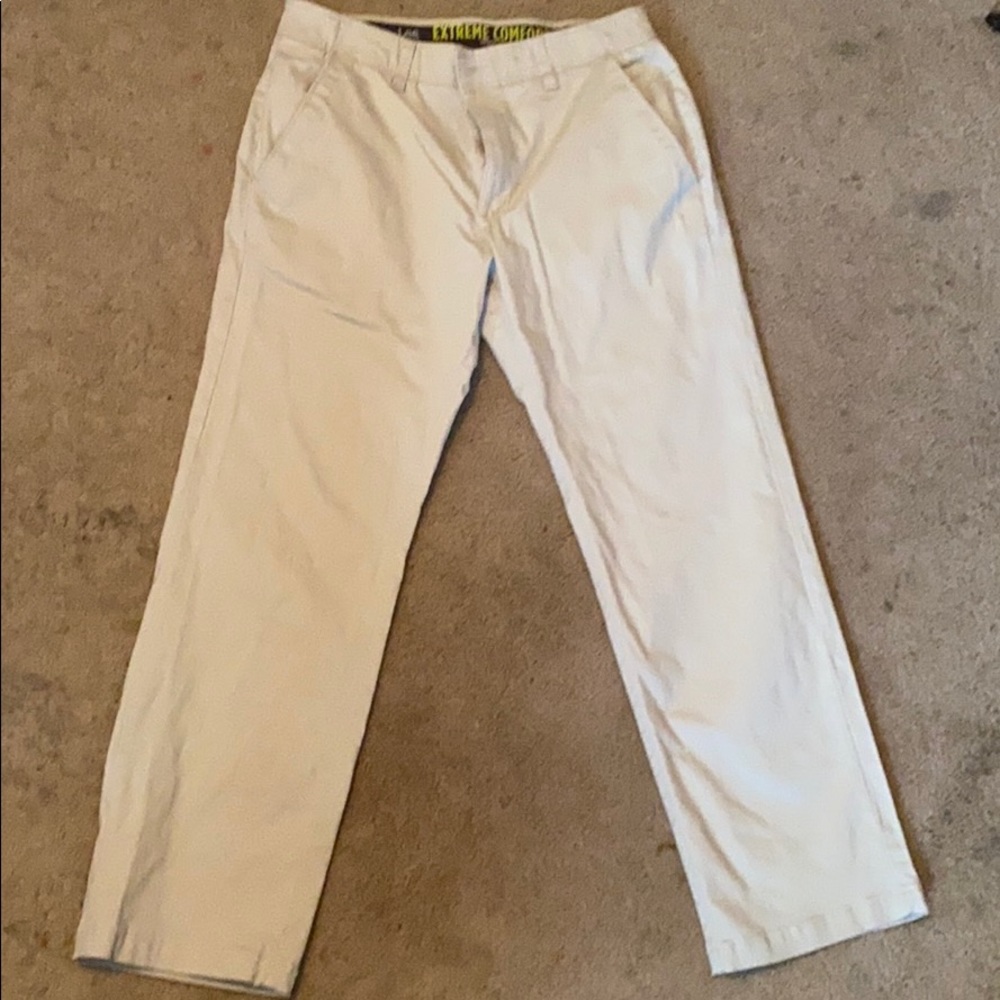 COPY - LEE extreme comfort khaki pants 32 30
